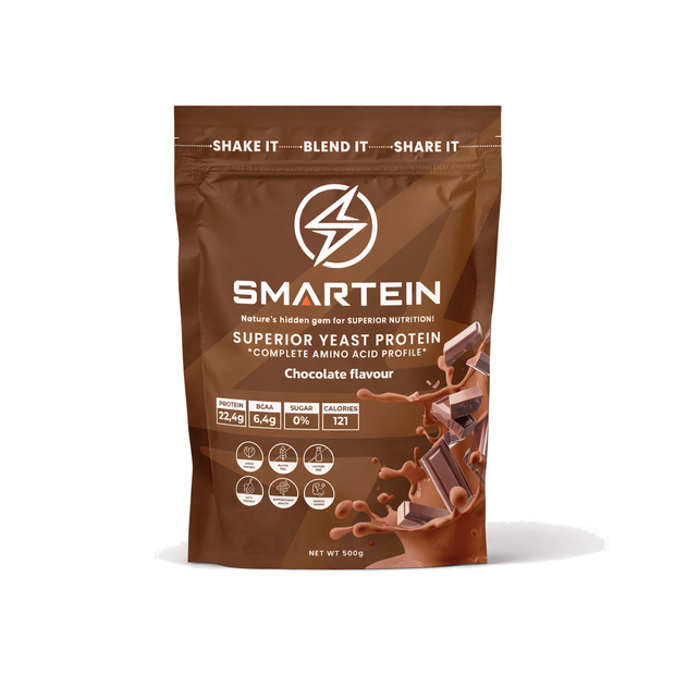 SMARTEIN Chocolate, 500-g-Beutel auf weißem Hintergrund